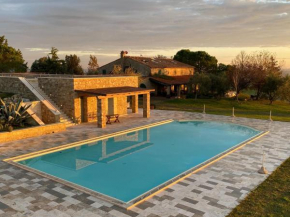 Renovated old farmhouse with private swimming pool Chianni